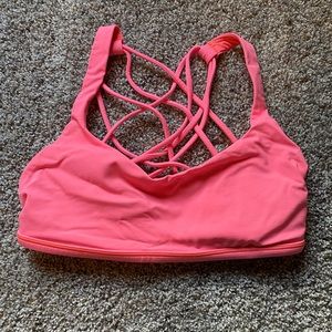 Lululemon Free to Be Bra
